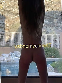 Fascinating strumpet in provocative bra