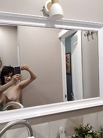 Mature MILF Housewife Pussy Creampie